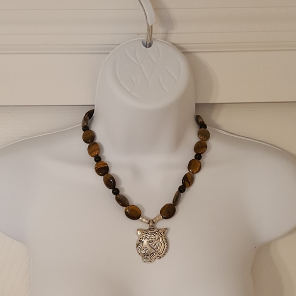 (NWOT) Tigers Eye Quartz Necklace w/ Tiger Charm - Picture 7 of 7